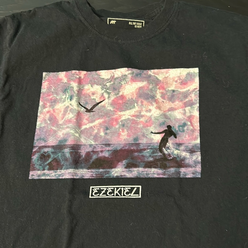 3 t shirt Ezekiel